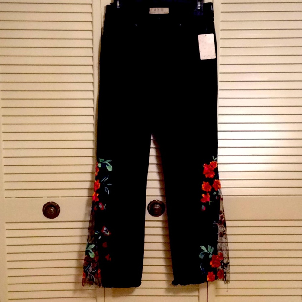 FREE PEOPLE Hi Rise Embroidered Lace Flare Size 27